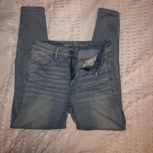 AE light wash jeans
